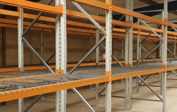 What is Pallet Live Storage?