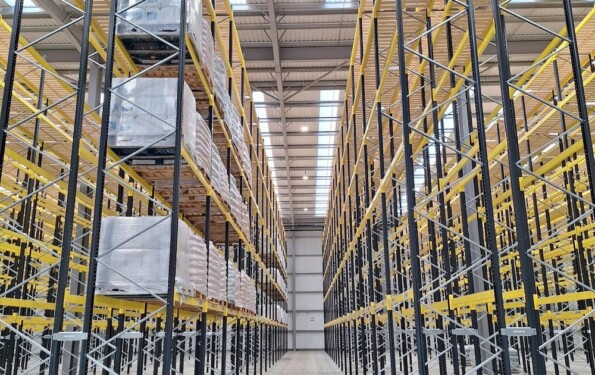 Wide Aisle Racking